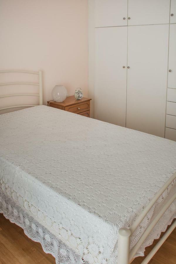 Artemis Central Apartment Corinth Bagian luar foto