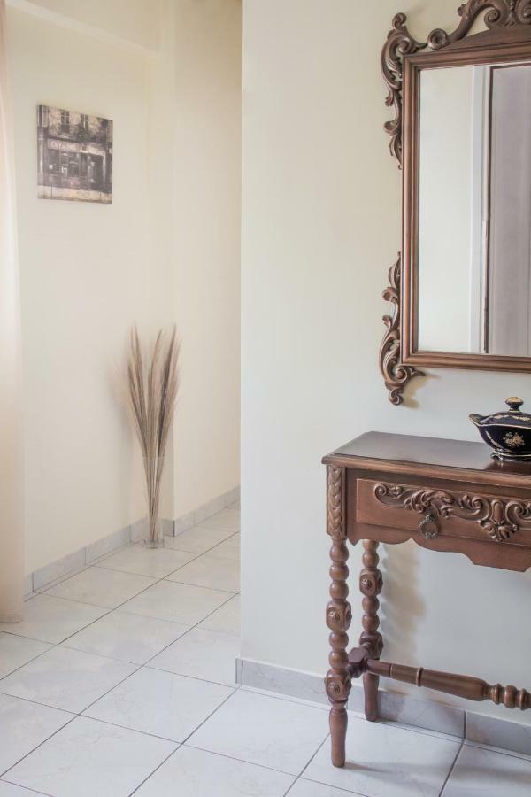 Artemis Central Apartment Corinth Bagian luar foto